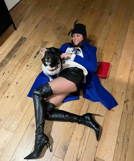 Nina Dobrev model perfect pictures