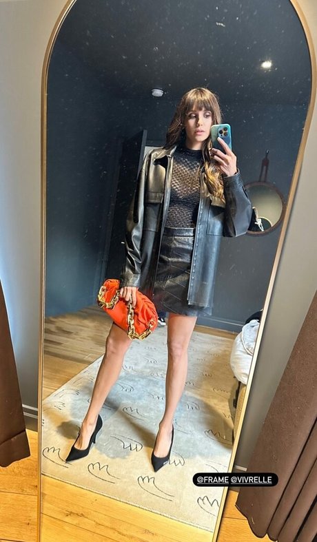 Nina Dobrev nude actress galleries