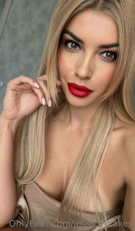 jessica cakes hd actress images