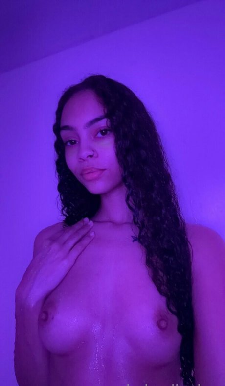 babyalinakay star erotic picture