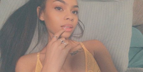 babyalinakay model art image