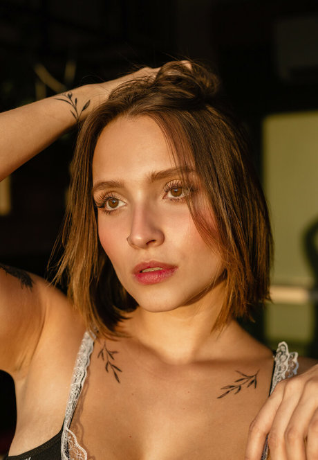 Clara Rosania beautiful model gallery