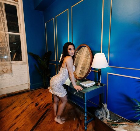 TrainWithTay model exclusive pic