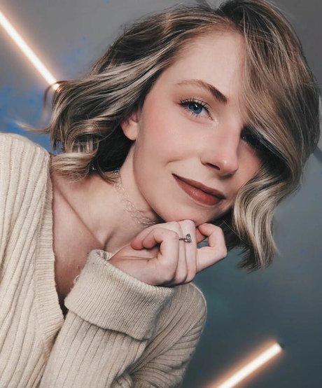 Missclick Gaming nude pornstar galleries