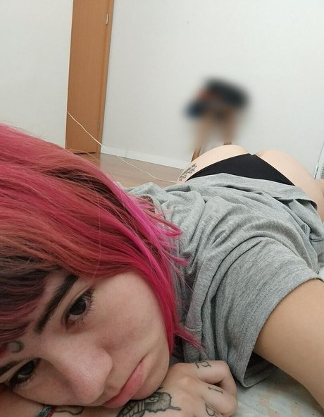 LilR4v3n4 hd pornstar pic