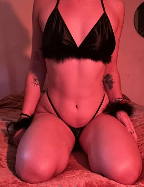 yosoyleila model sexy archive