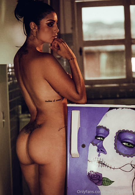 paolavegaoficial model photos