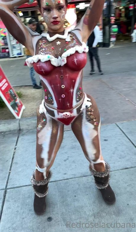 Redroselacubana nude model photos