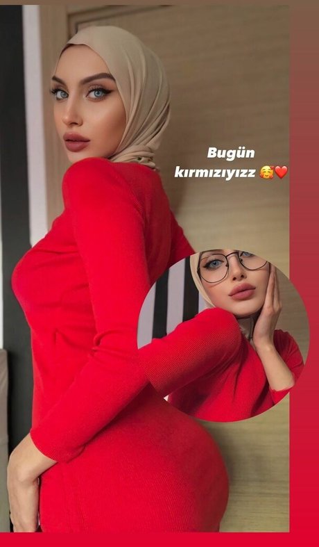 sariikubraa nude actress image