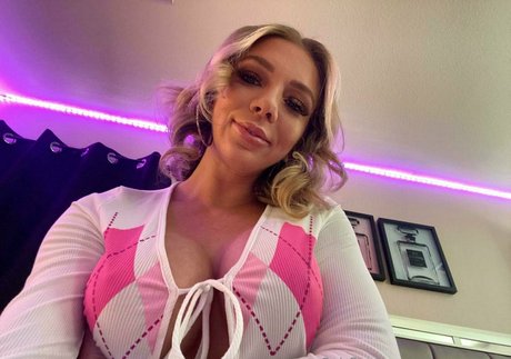 Tiffany Watson pornstar sex gallery