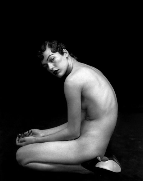 Milla Jovovich free model gallery