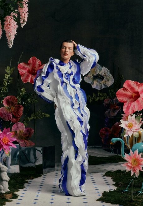 Milla Jovovich Profile pic