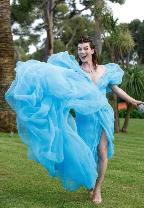 Milla Jovovich pornstar sex archive