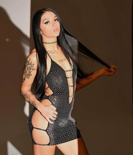 pawg trans onlyfans porn pictures