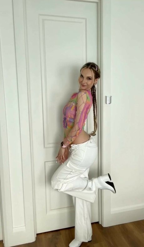 Fasffy naked pornstar pic