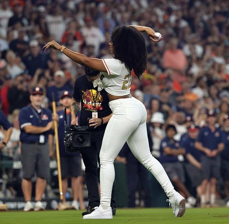 chubby solo onlyfans exclusive picture