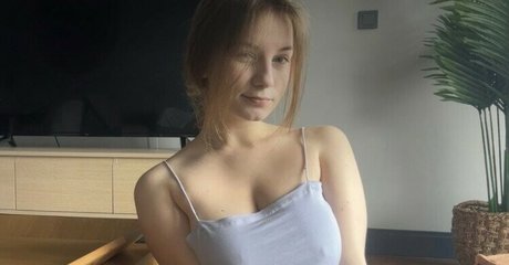 DevDasha exclusive pornstar picture