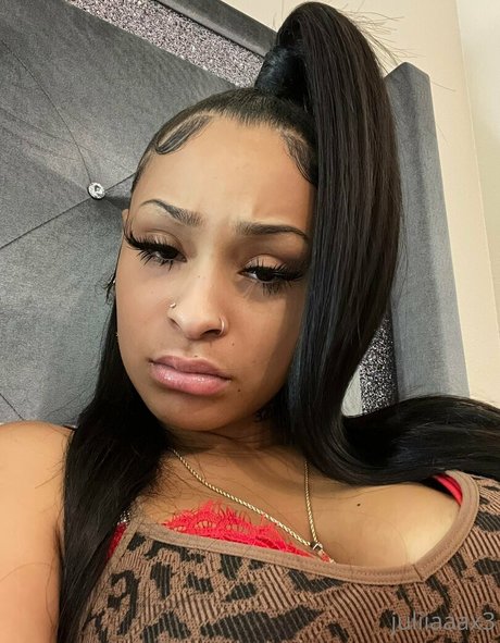 yell0wp0rntapez high quality model img