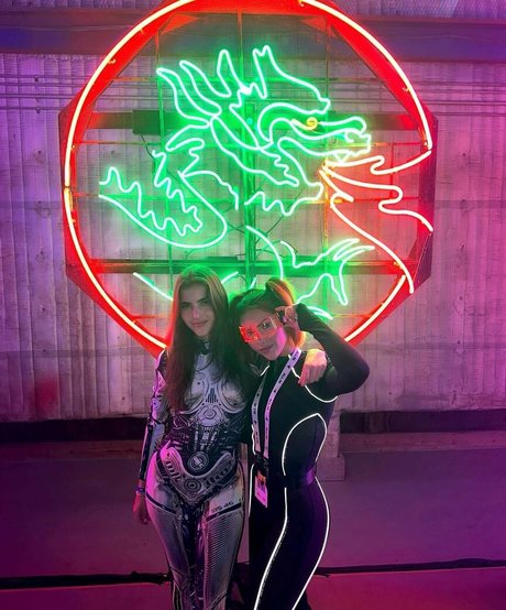 BotezLive model hot galleries