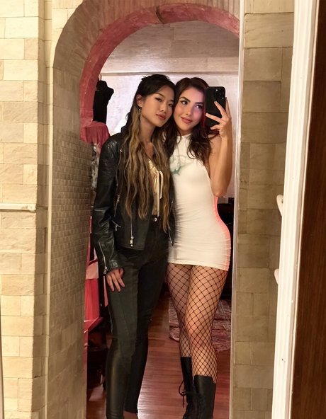 BotezLive model beautiful archive