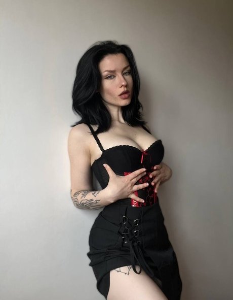 innervus model exclusive gallery