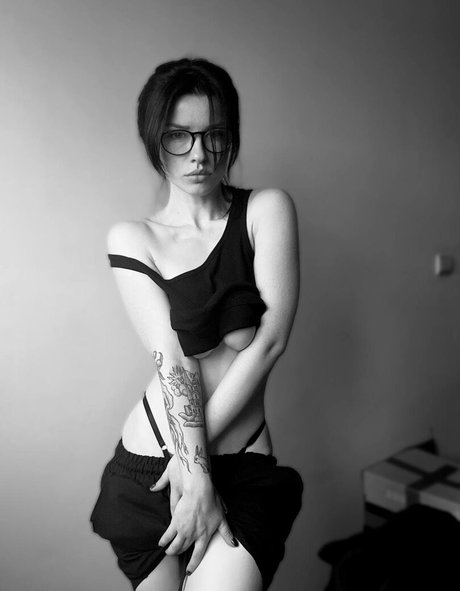 innervus pretty actress images