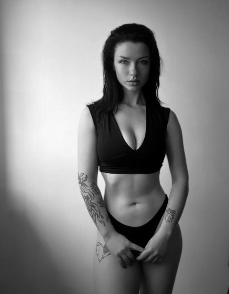 innervus sexy star picture