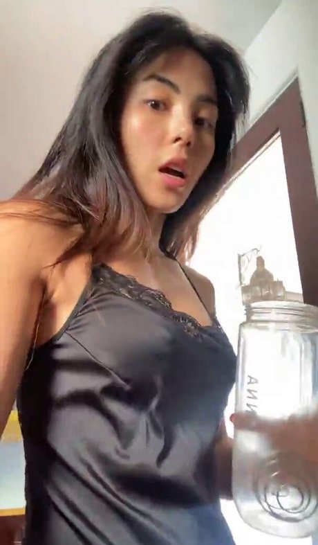 Anna Akana nice model image