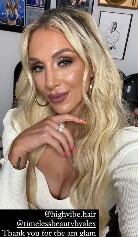 Charlotte Flair star top image