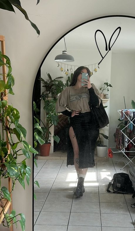 Isabella Dorta nudes model pics