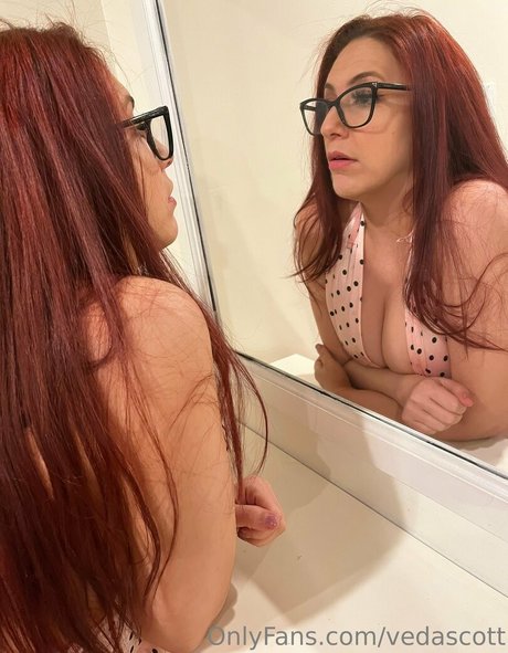 vedascott pretty star image