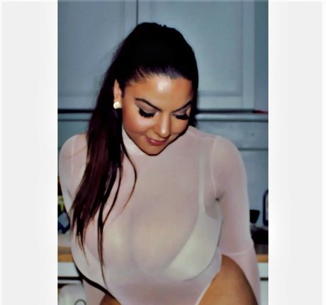 iloveteniah perfect model images