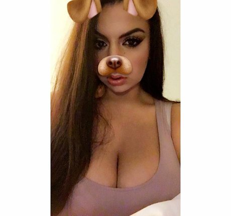 iloveteniah pretty pornstar images