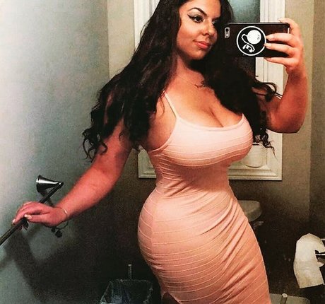 iloveteniah pornstar sexy images