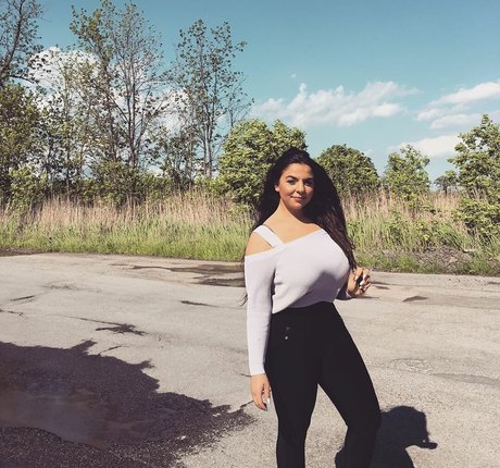 iloveteniah star free galleries