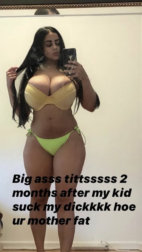 Alexa Attias model nude pictures