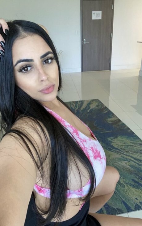 Alexa Attias naked pornstar image