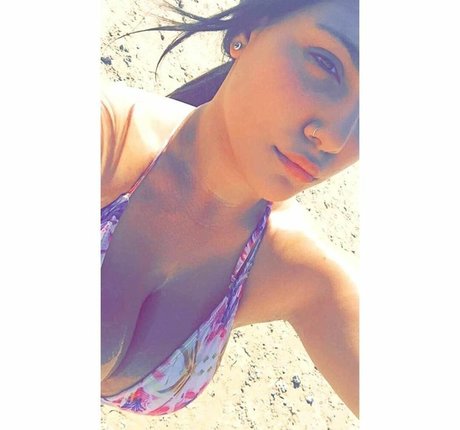 Tomer Asherian model pornographic image