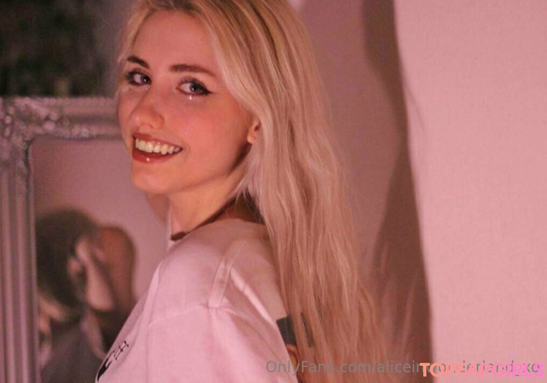 aliceinwonderland xo pornstar naked photos