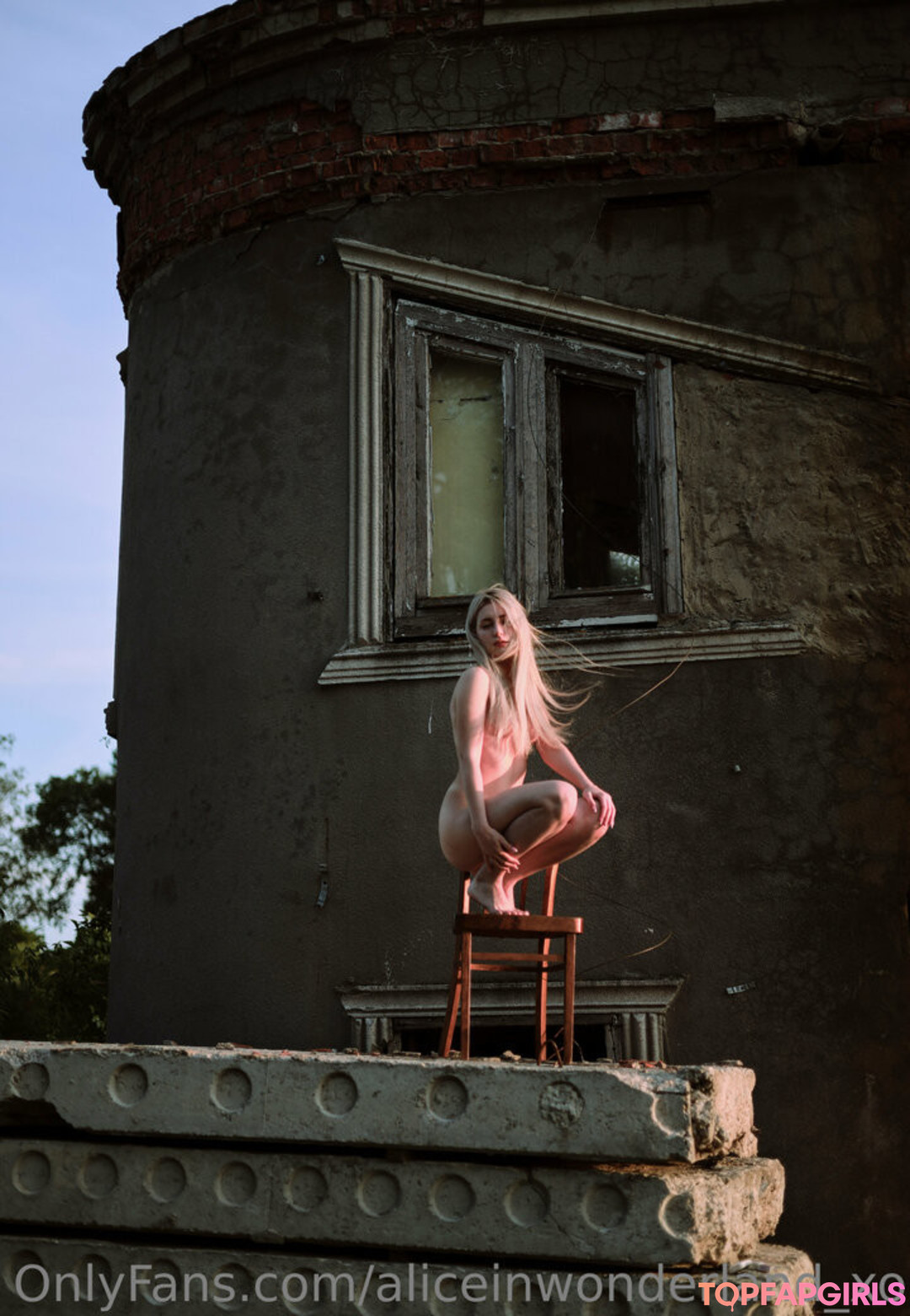 aliceinwonderland xo model beautiful photo