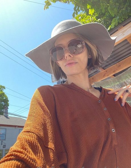 kyaas freefans model erotic photos