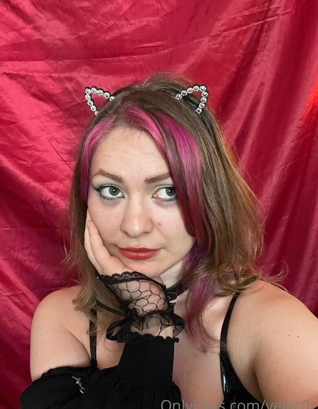 velec0r actress photos