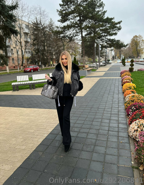 Oliviacatvip pornstar gallery