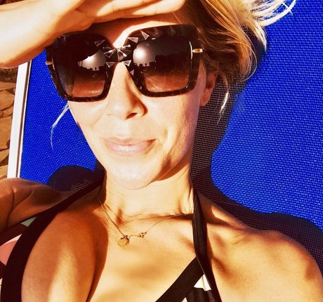 Laura Hamilton star perfect pics