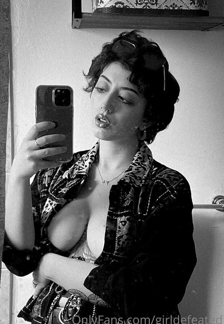 girldefeated perfect model images