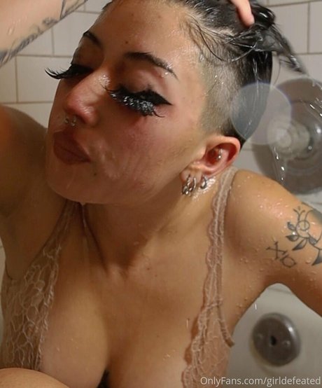 girldefeated hd model images