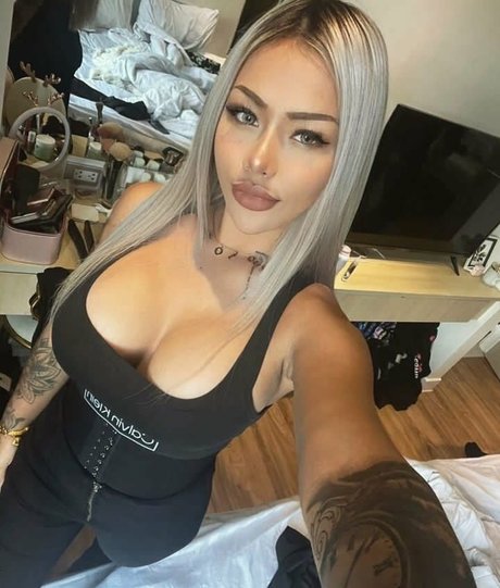 SamitaXXX free pornstar pics