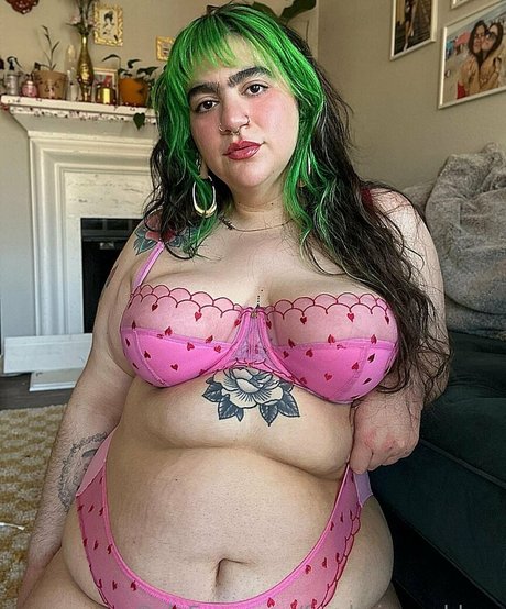 freehairygoddess star adult pictures