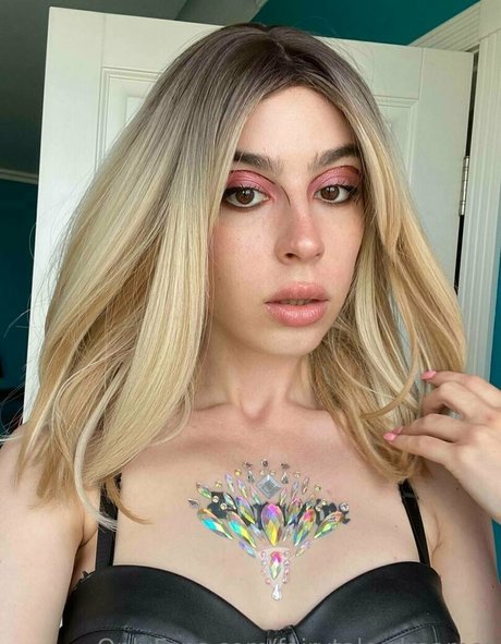 fairytale dreamer pornstar nude photo