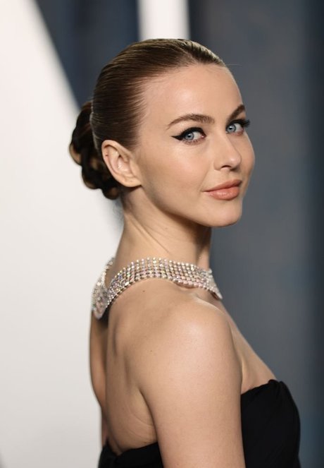 Julianne Hough exclusive model picture